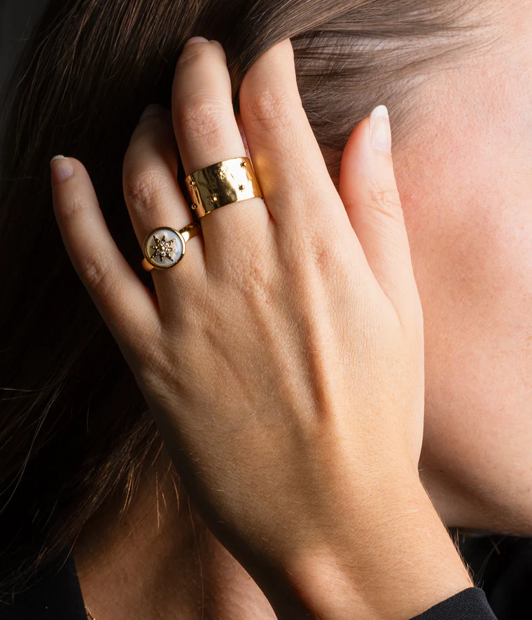 evelyne_acierdore_-mafalda_acierdore_cee29398-dd8e-4319-b27e-d9b689b22cd9_760x886_crop_center